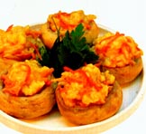 Roereieren met champignons