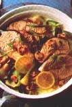 Zalm met uien en champignons
